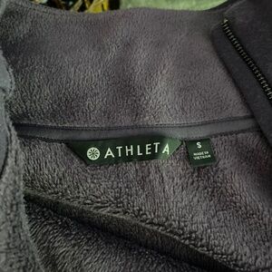 Athleta sweatshirt size small beautiful color
